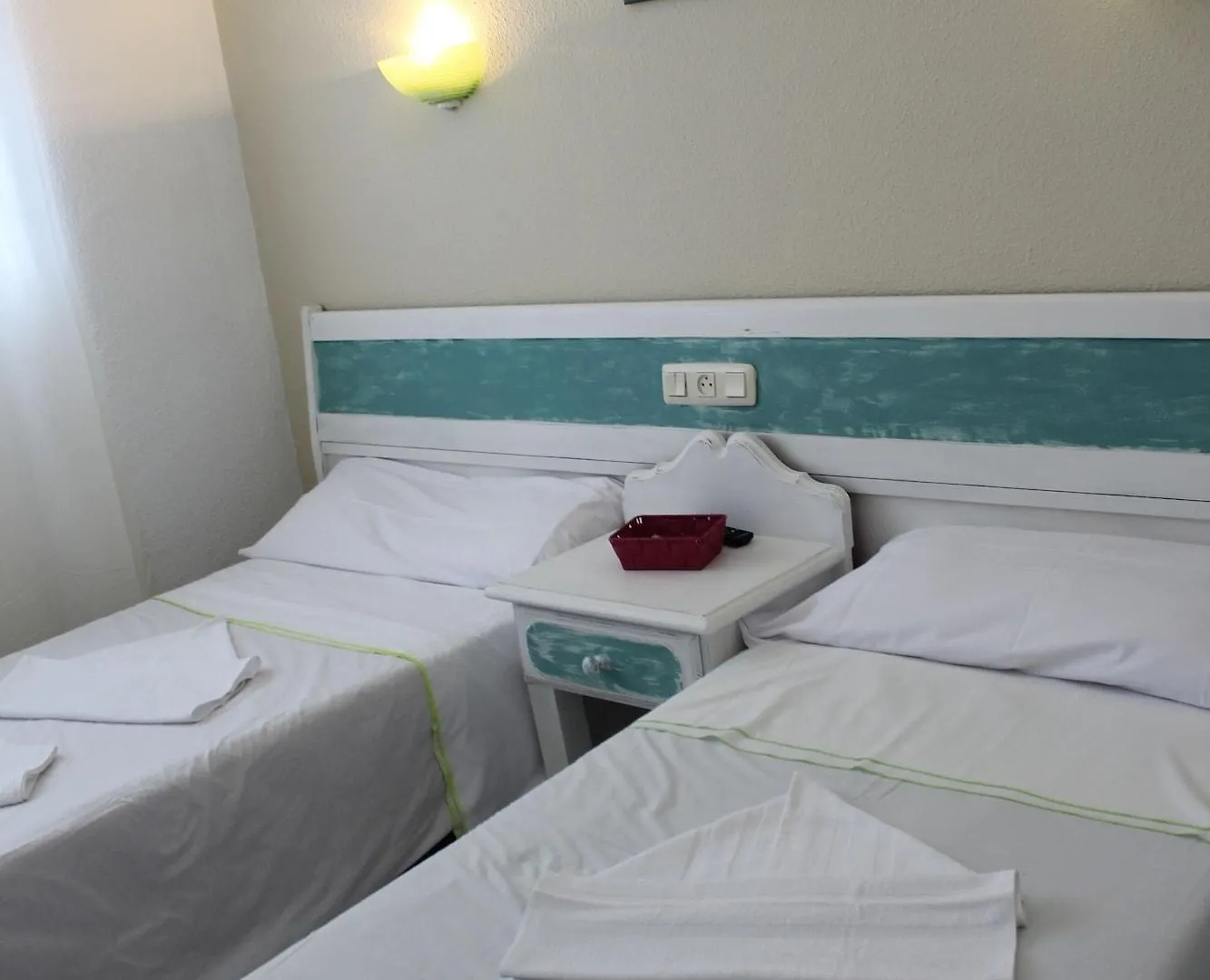 Hostal La Torre Almunecar 0*,  Spain