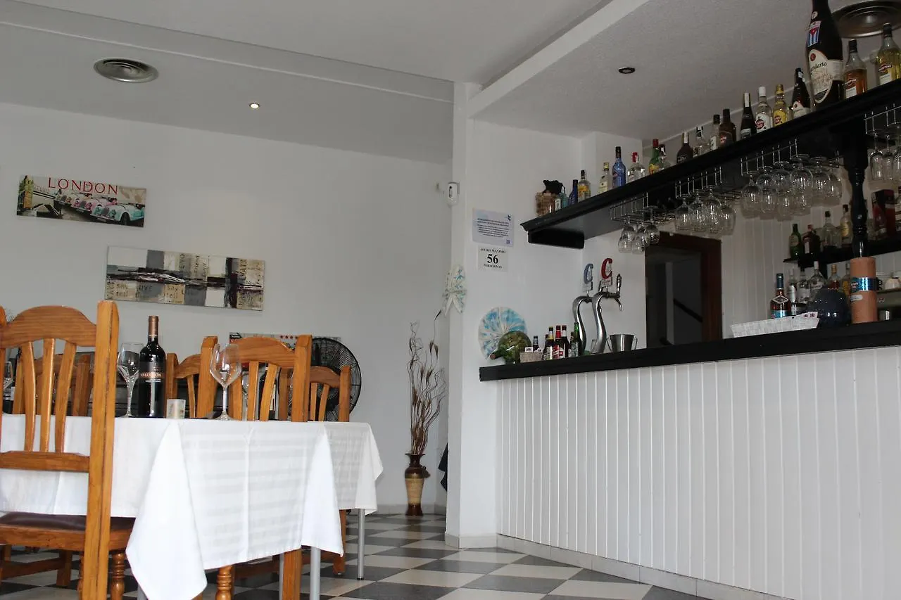 Hostal La Torre Almunecar 0*,
